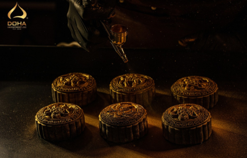 SPECIAL MID-AUTUMN FESTIVAL WITH HOA MINH DRAGON AND PHOENIX CAKES