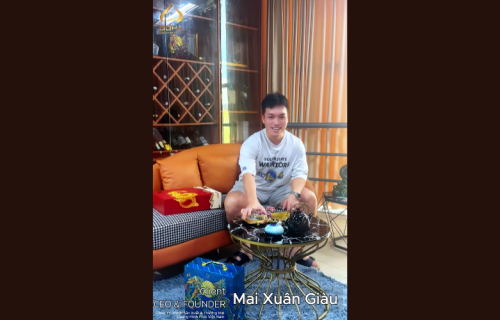 What do customers say about DOHA's Mooncakes?