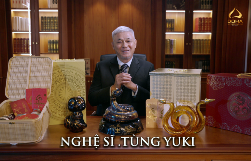 REVEALING THE SECRET TO CHOOSING TET GIFTS OF BUSINESSMAN AND ARTIST TUNG YUKI