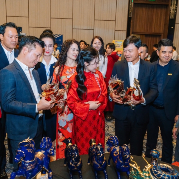 DOHA VINH DỰ ĐỒNG HÀNH CÙNG LỄ CHUYỂN GIAO CHỦ TỊCH HỘI DOANH NHÂN TRẺ QUẢNG NINH 