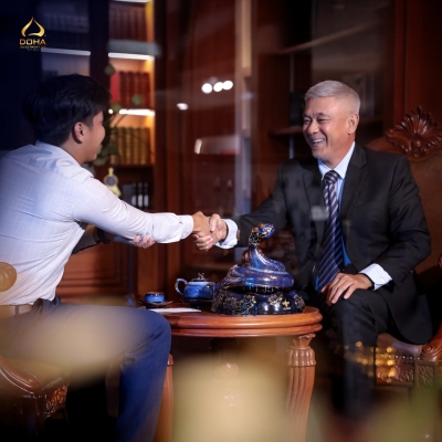 Make Your Signing Ceremonies and Award Events Stand Out with Premium Symbolic Liquor