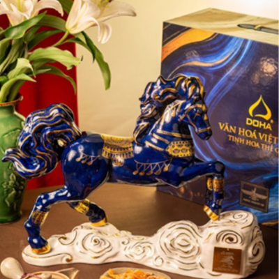 Rượu Linh Vật DOHA – Quà Tặng Gốm Sứ Cao Cấp Kết Hợp Truyền Thống & Hiện Đại